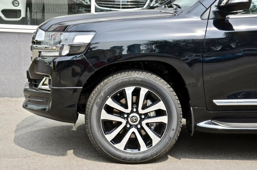 Toyota Land Cruiser 200 2018 Excalibur