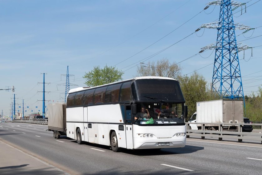 Автобус неоплан 50