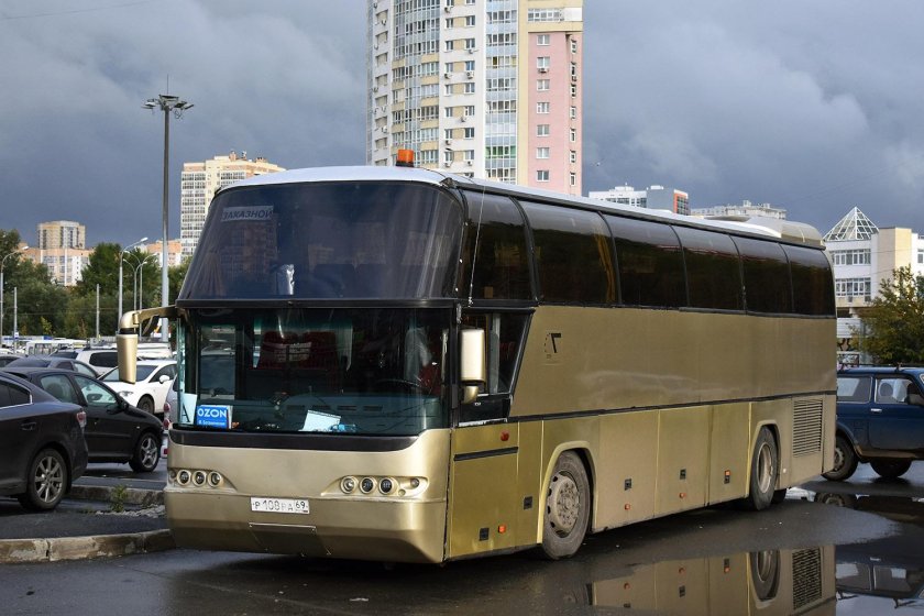 Автобус Neoplan Cityliner