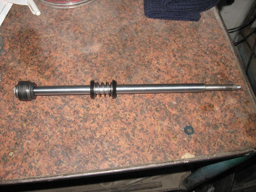 Шток амортизатора 16мм 2110