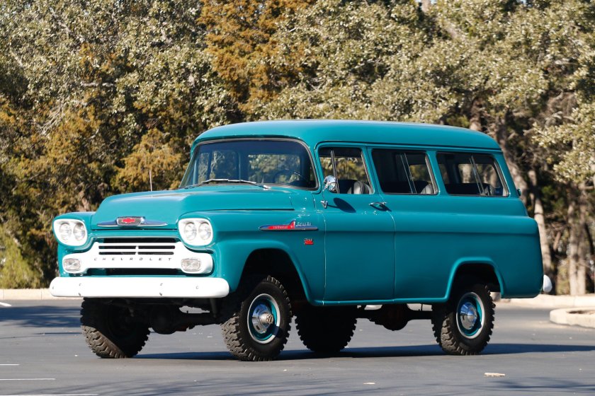Chevrolet Suburban 1958