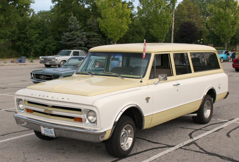 Chevrolet Suburban 1968