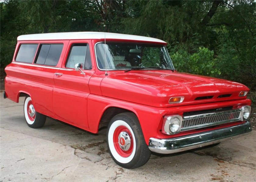 Chevrolet Suburban 1966
