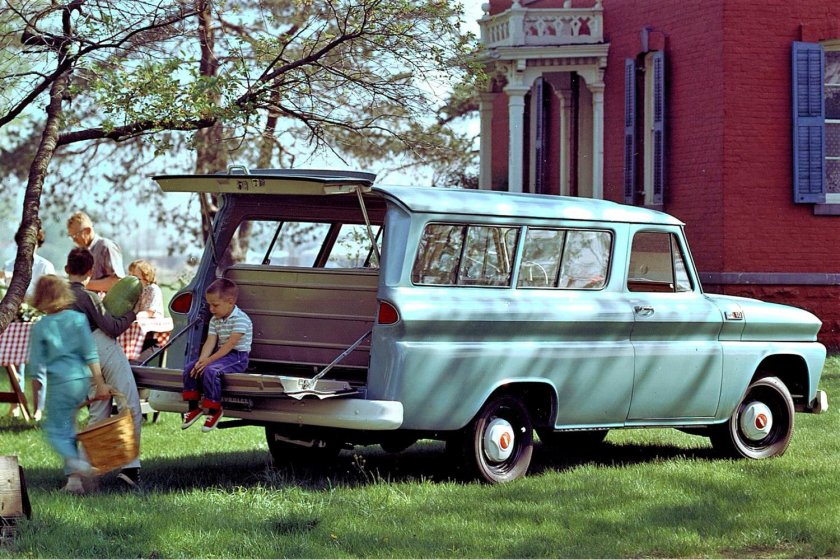 Chevrolet Suburban 1965