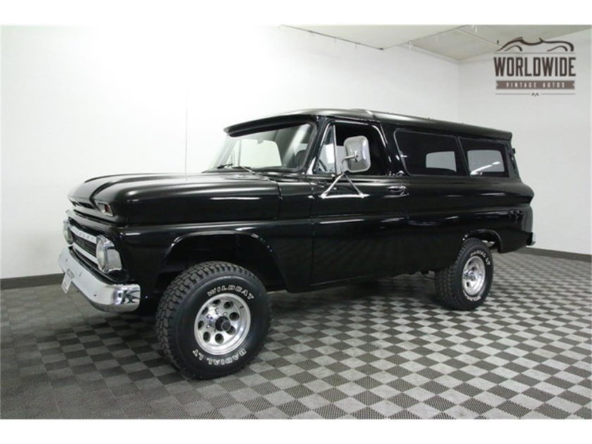 Chevrolet Suburban 1965