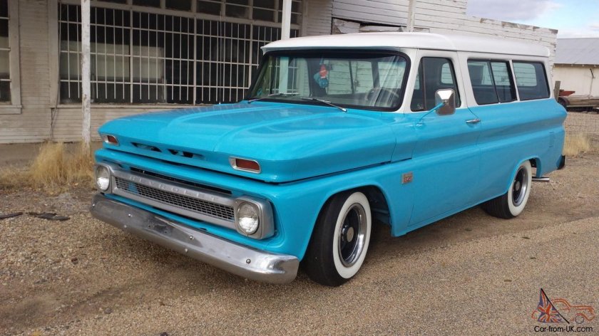 Chevrolet Suburban 1966