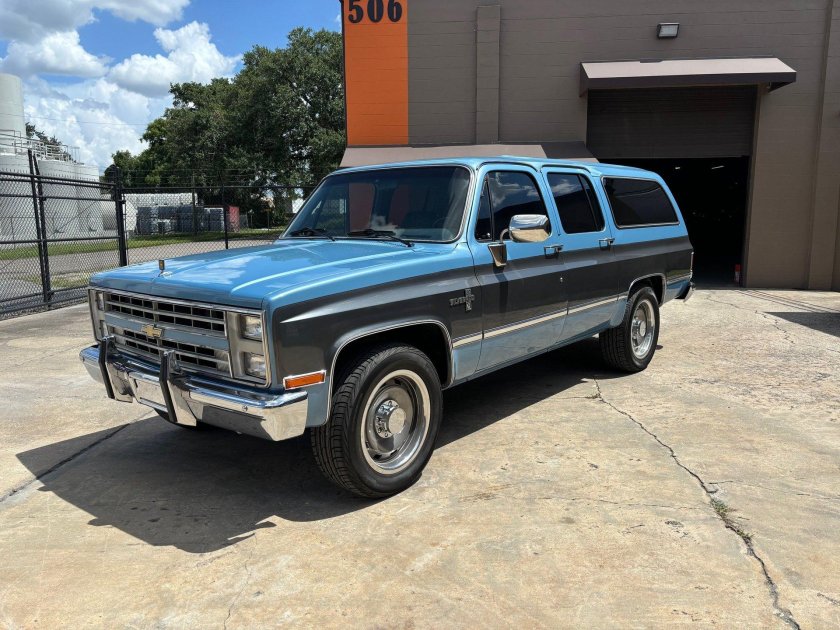 Chevrolet suburban 1990