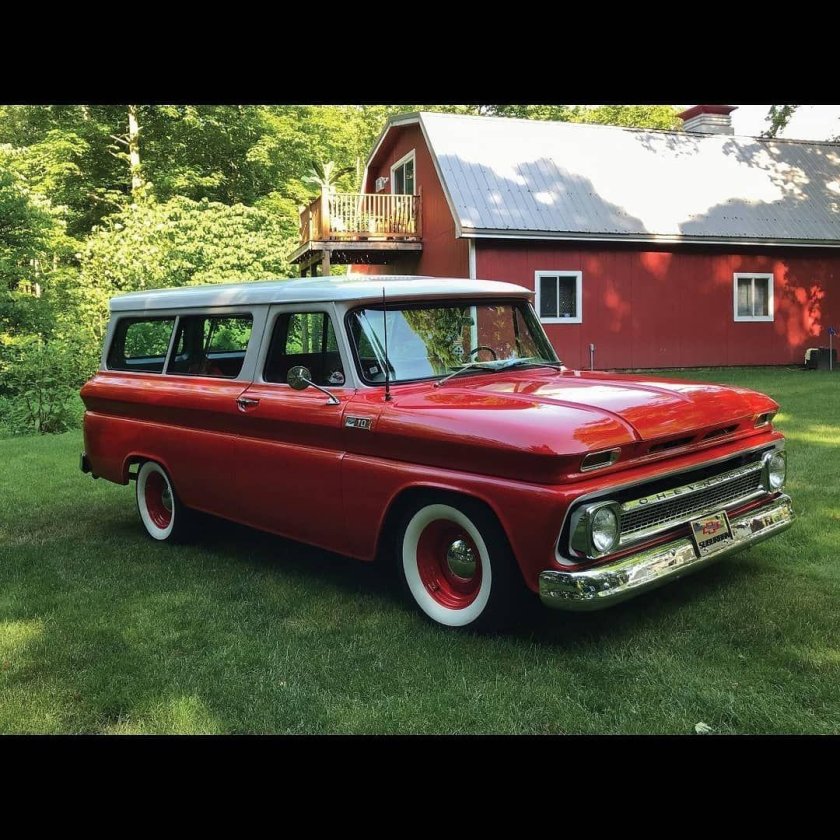 Chevrolet Suburban 1965