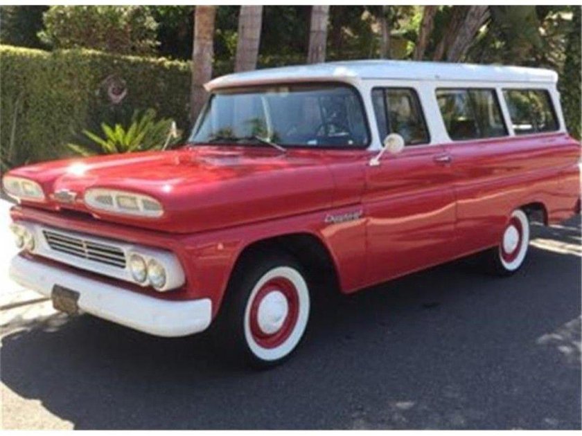 Chevrolet Suburban 1966