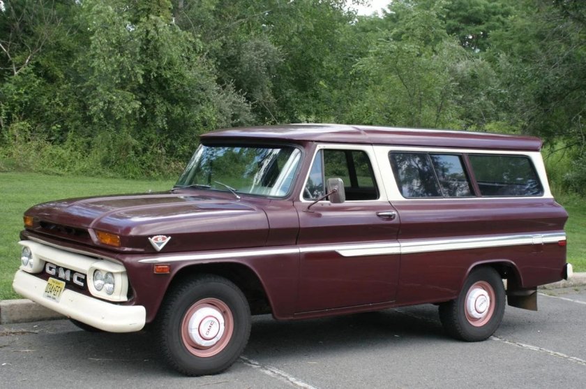 Chevrolet Suburban 1966