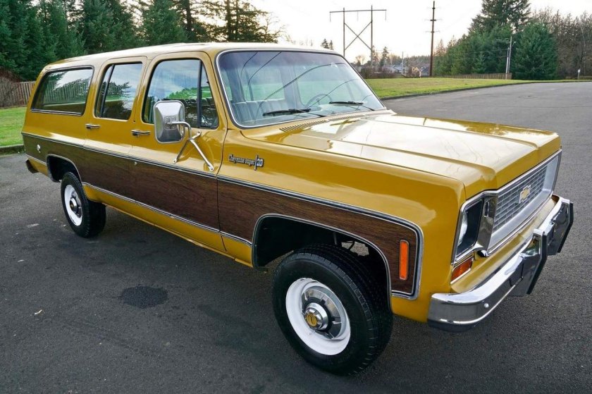 Chevrolet Suburban 1973