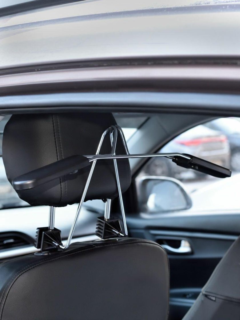 Автомобильная вешалка