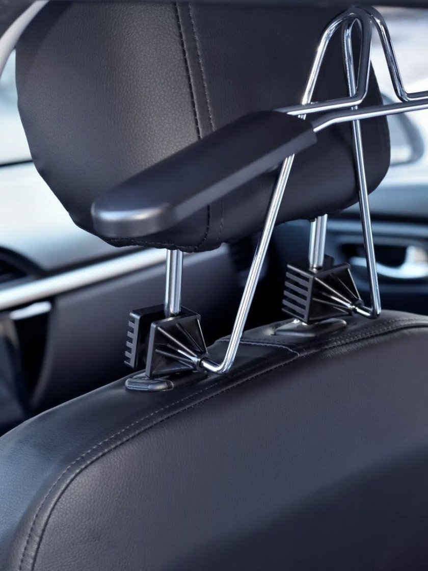 Автомобильная вешалка