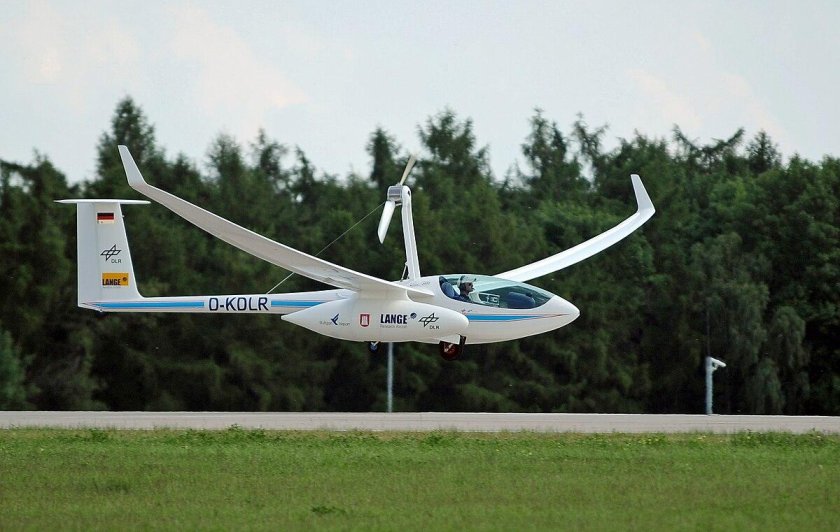 Antares самолет