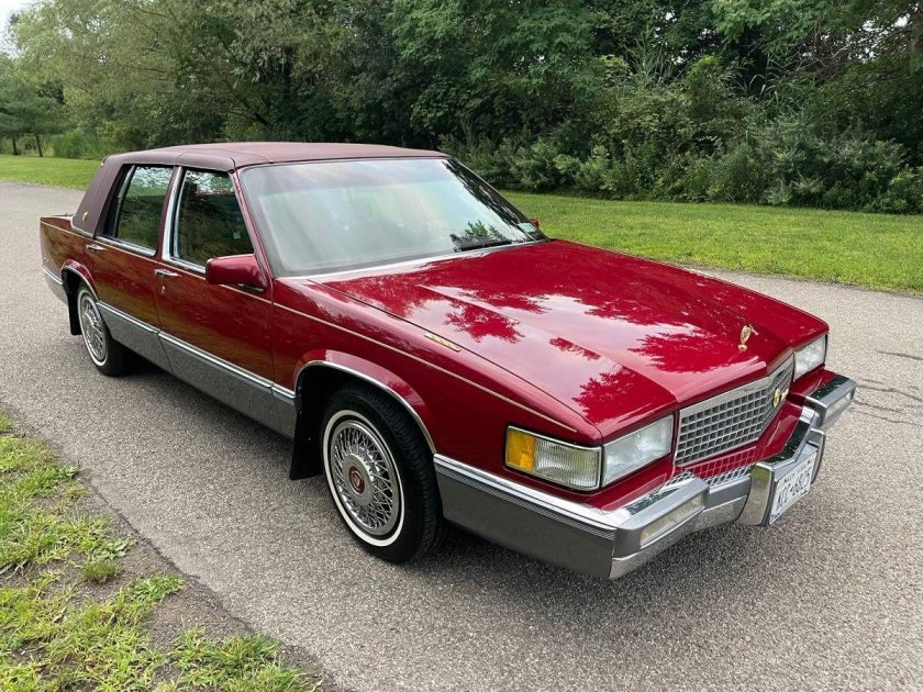 Cadillac Deville 1973 седан