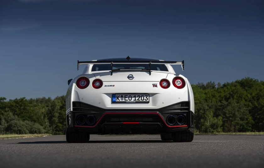 Nissan GTR r35 Nismo 2019