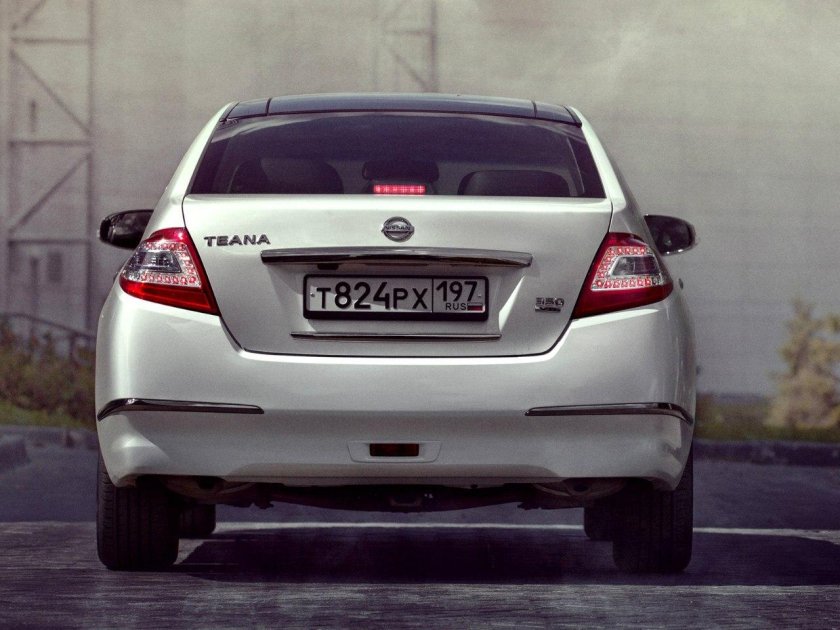 Nissan Teana j32