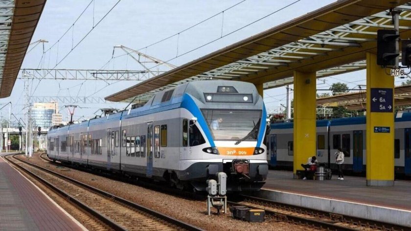 Пассажирский поезд