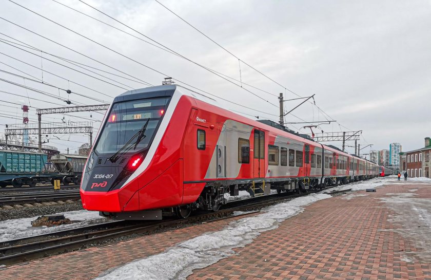 Скоростной электропоезд ласточка