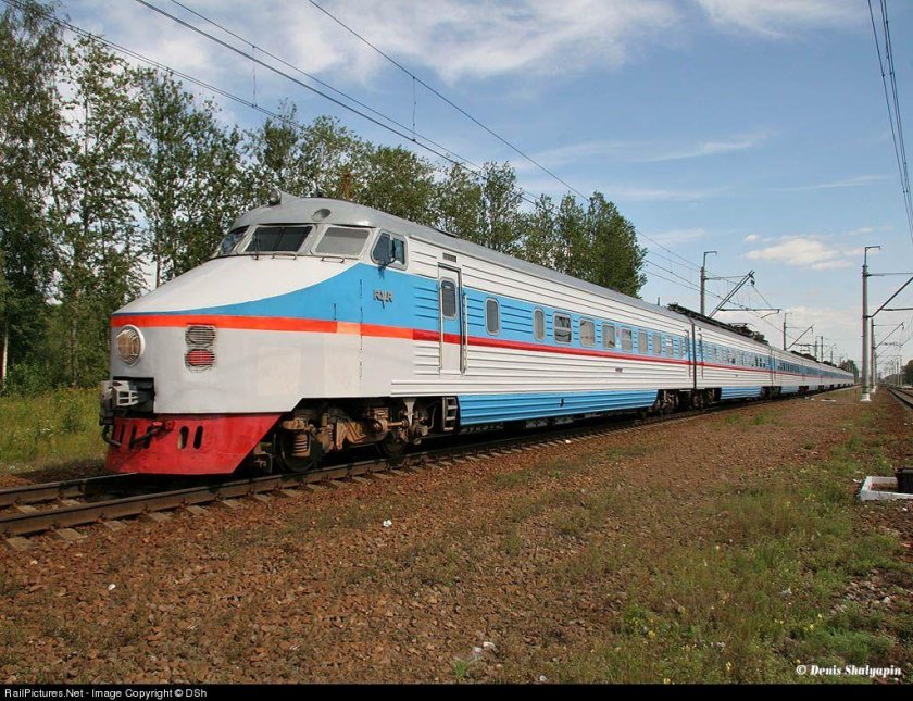 Скоростной электропоезд эр200