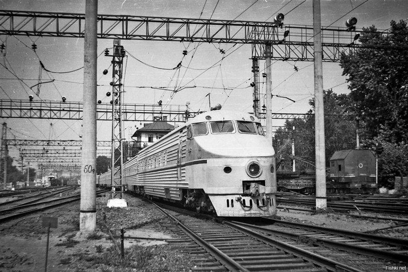 Эр200 электропоезд