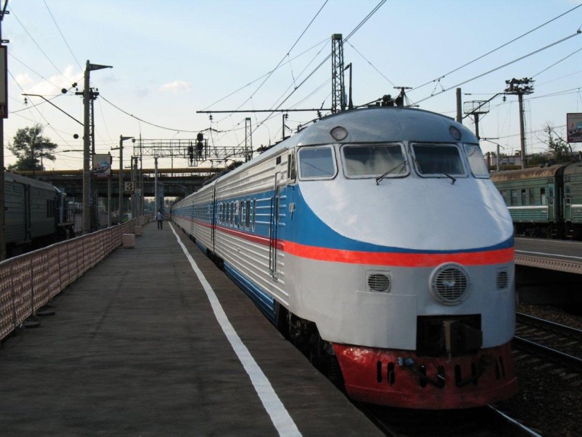 Скоростной электропоезд эр200