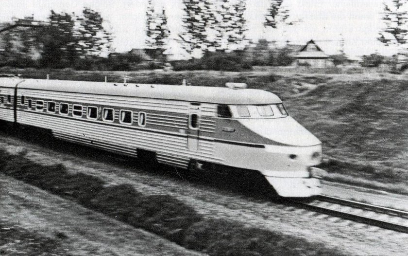 Электропоезд СССР. Эр200.