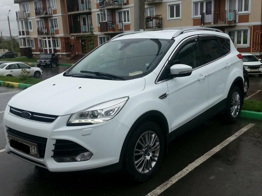 Форд Куга белый