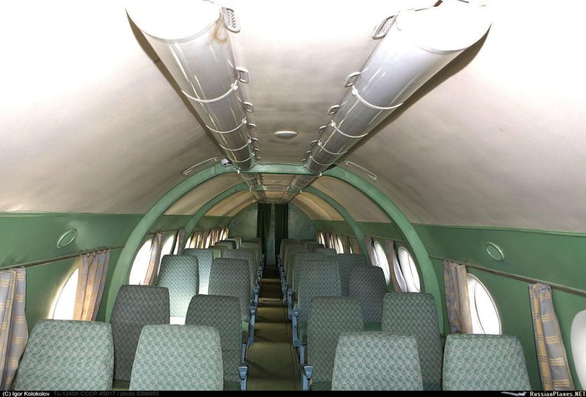 Ил-14 салон