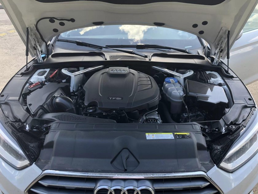 Audi q3 подкапотка