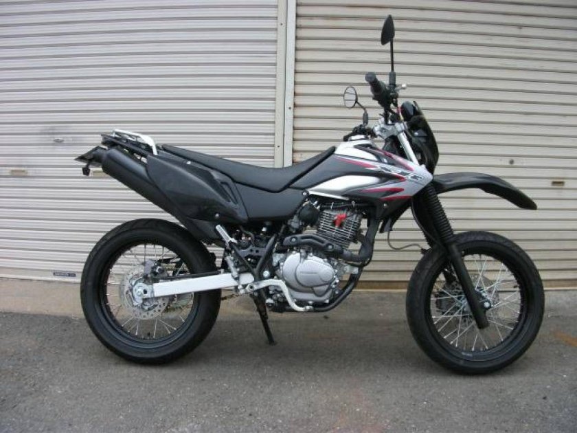 Honda XR 230
