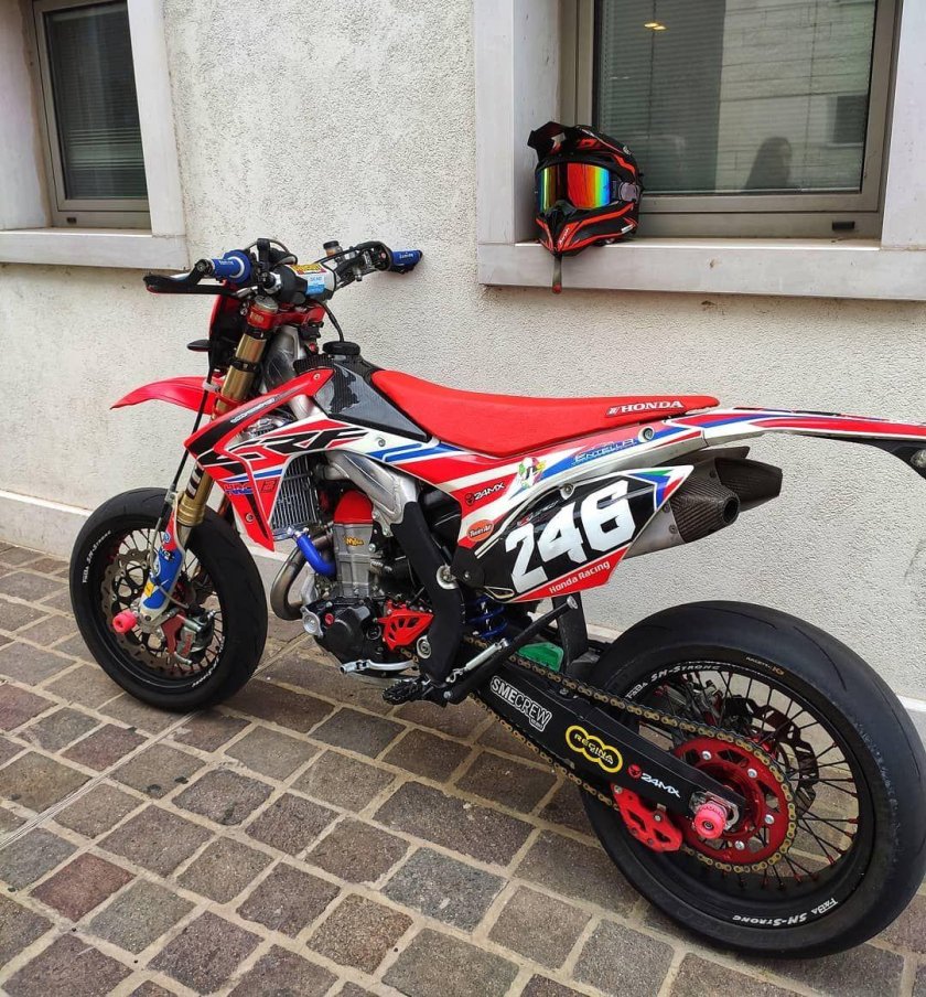 Honda CRF 450 супермото