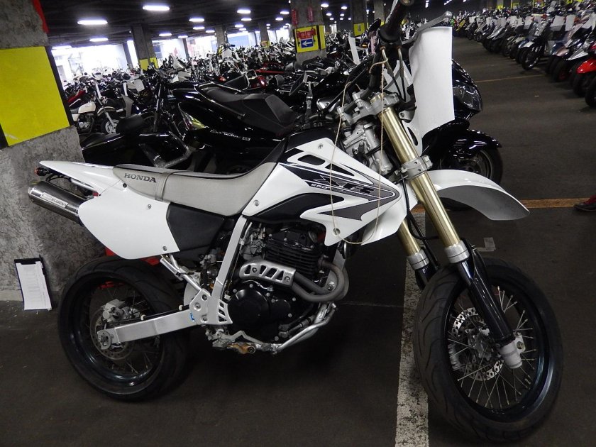 Хонда 250 кубов мотард