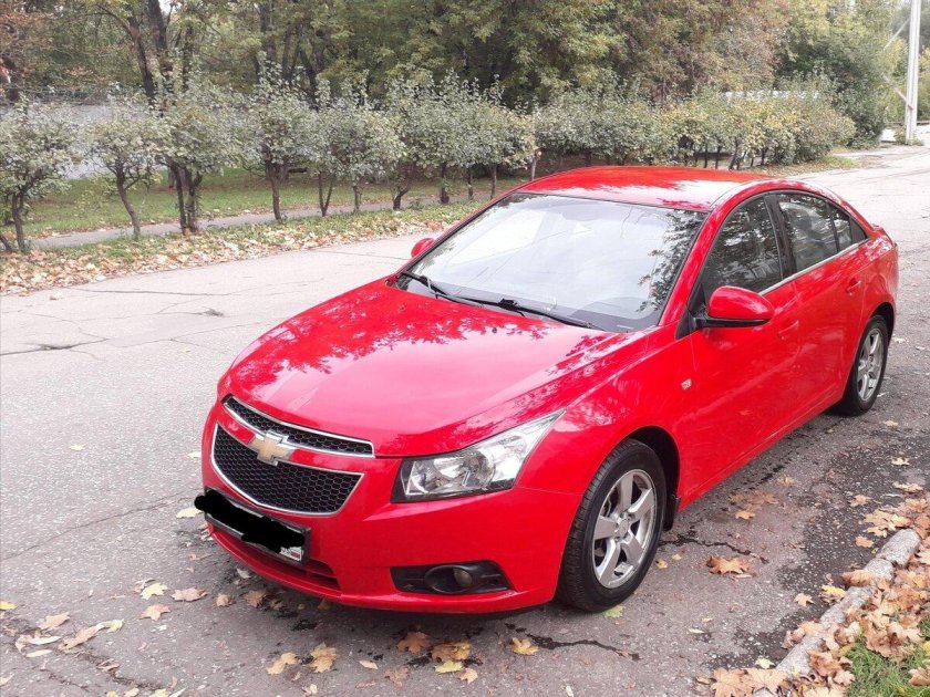 Chevrolet Cruze Red