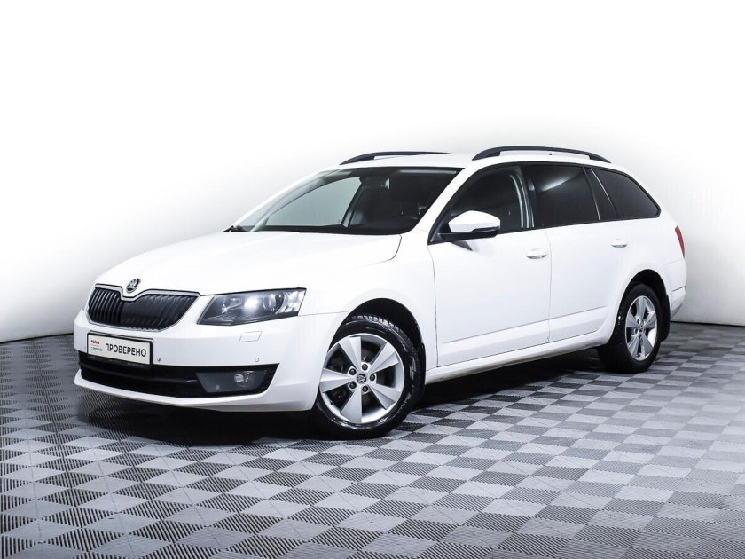 Шкода Октавия универсал белый