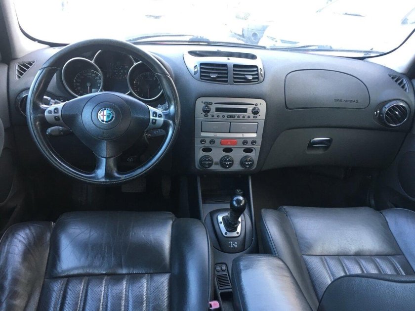 Alfa Romeo 147 салон