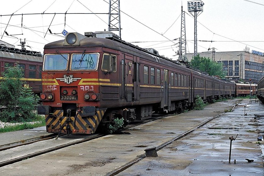 Дизель Локомотив