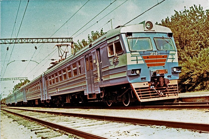 Эр30 электропоезд