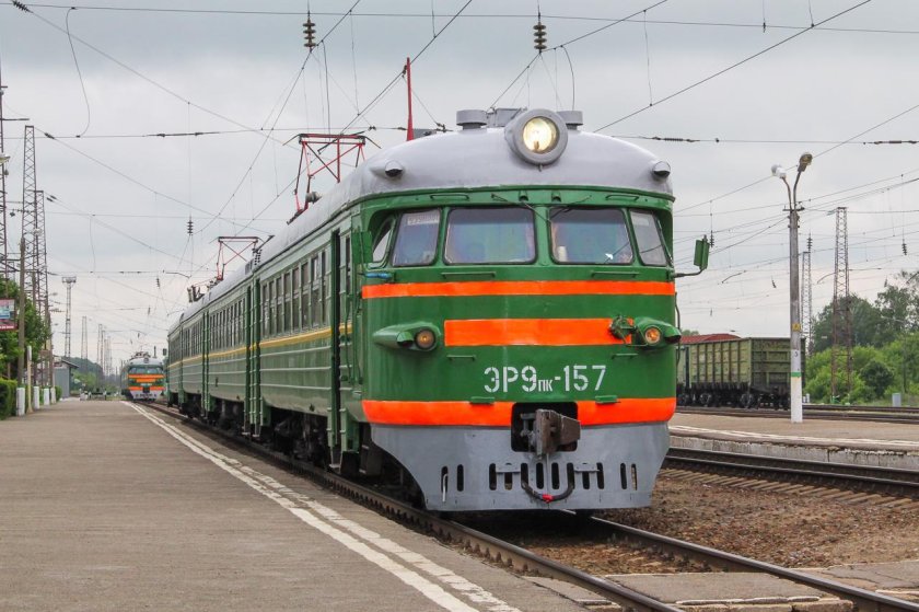 Эр9 электропоезд