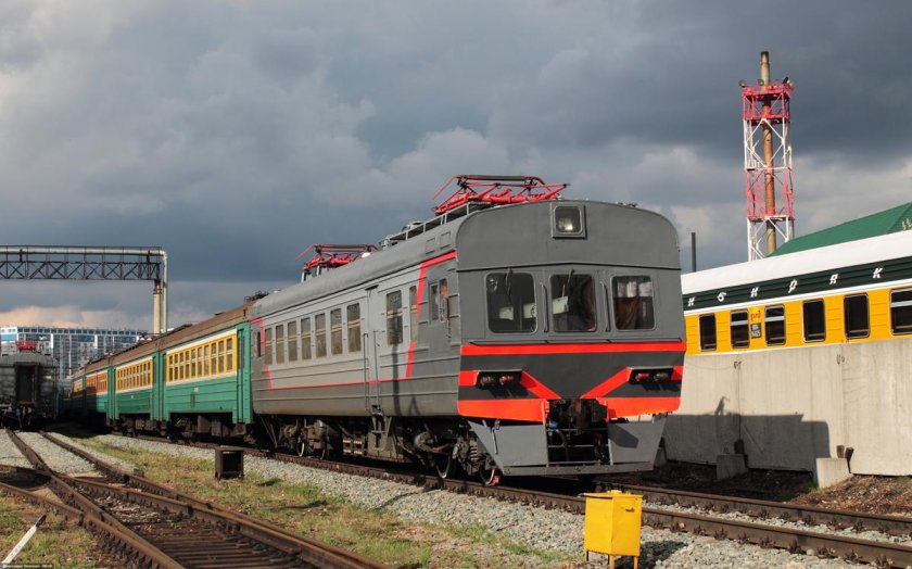 Электромотриса эр9