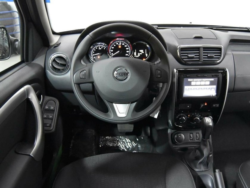 Nissan Terrano 2013 салон
