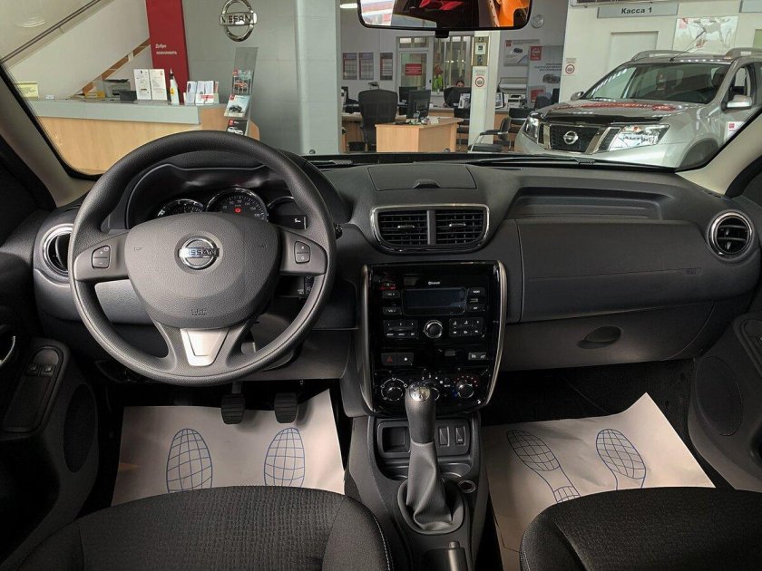 Nissan Terrano Elegance Plus