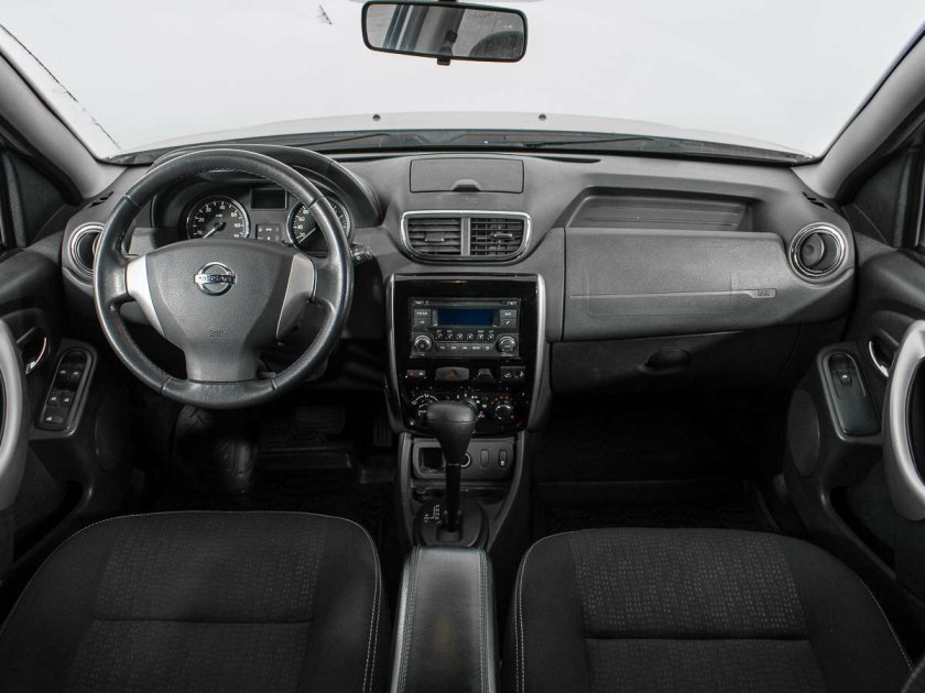 Nissan terrano 2017 салон