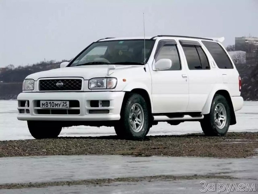 Nissan Terrano 2 поколение
