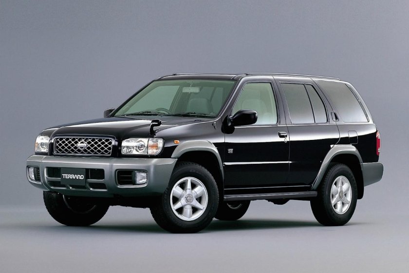 Nissan Terrano 2 поколение