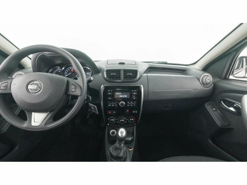 Nissan Terrano Elegance Plus комплектация