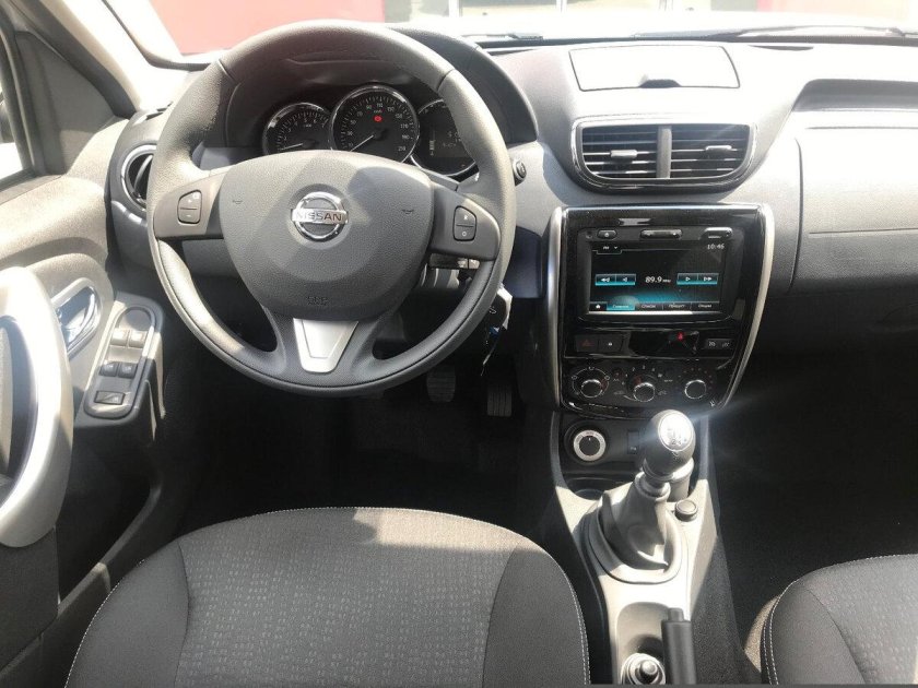 Nissan Terrano Elegance Plus комплектация