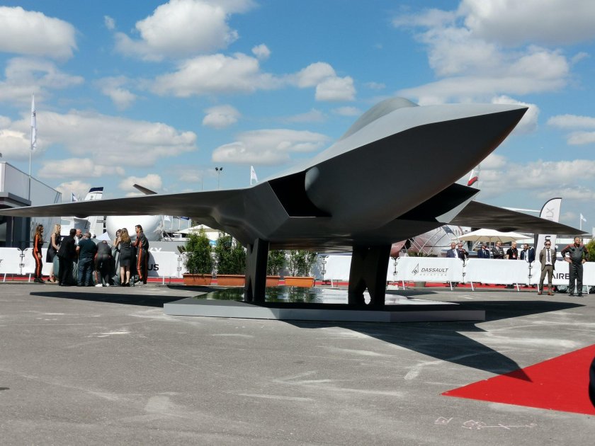 Ле Бурже истребитель 5 поколения