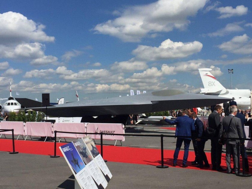 Ле Бурже истребитель 5 поколения