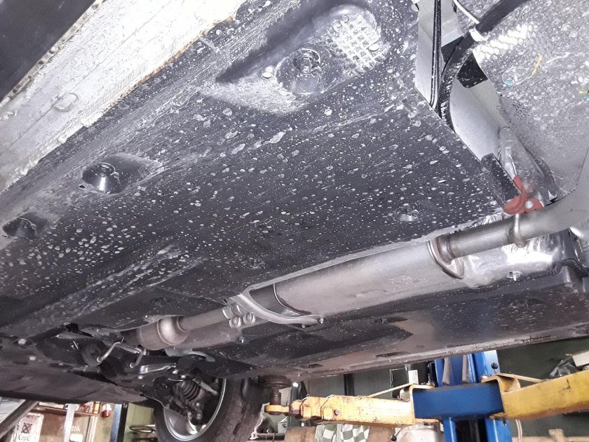 Днище Volkswagen Polo